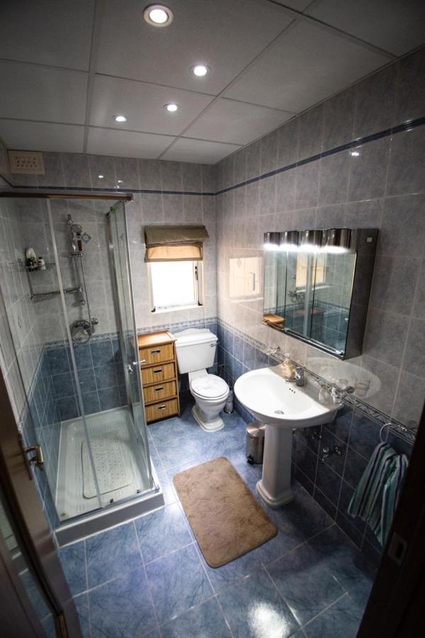 Apartment 5 Mins Away From The Beach. St. Paul's Bay Buitenkant foto